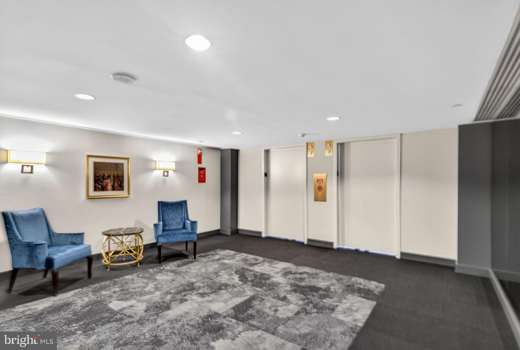 1530 KEY BOULEVARD 327