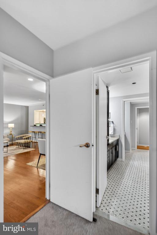 1530 KEY BOULEVARD 327