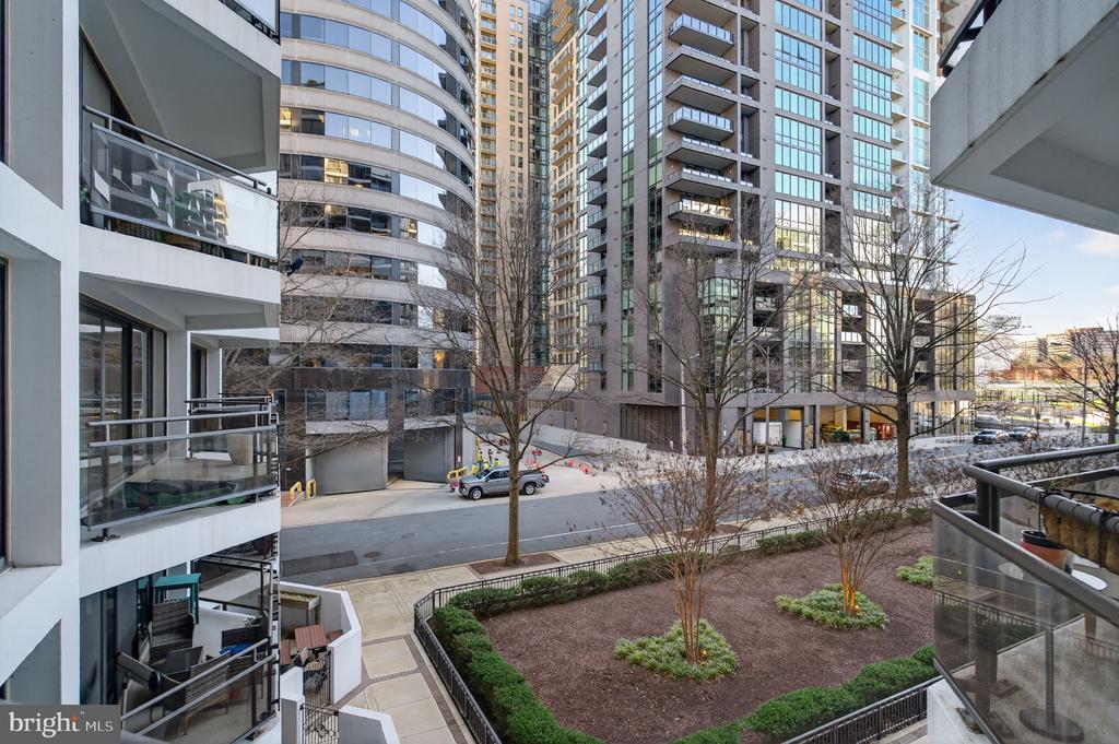 1530 KEY BOULEVARD 327