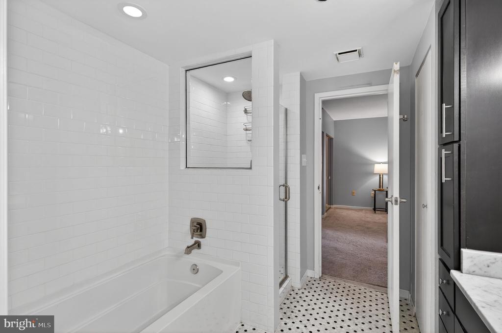1530 KEY BOULEVARD 327