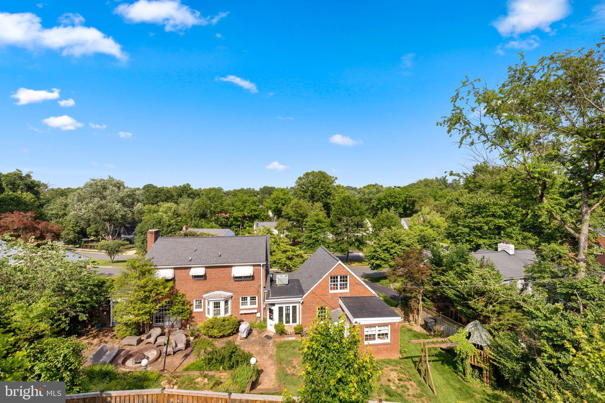 3433 N EDISON STREET