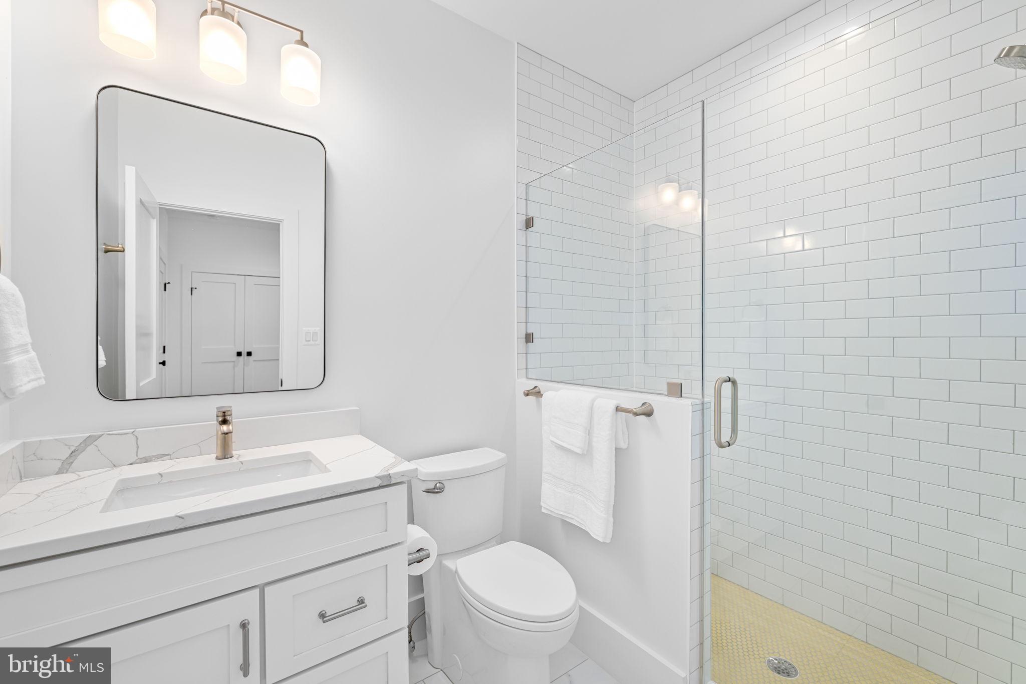 3433 N EDISON STREET