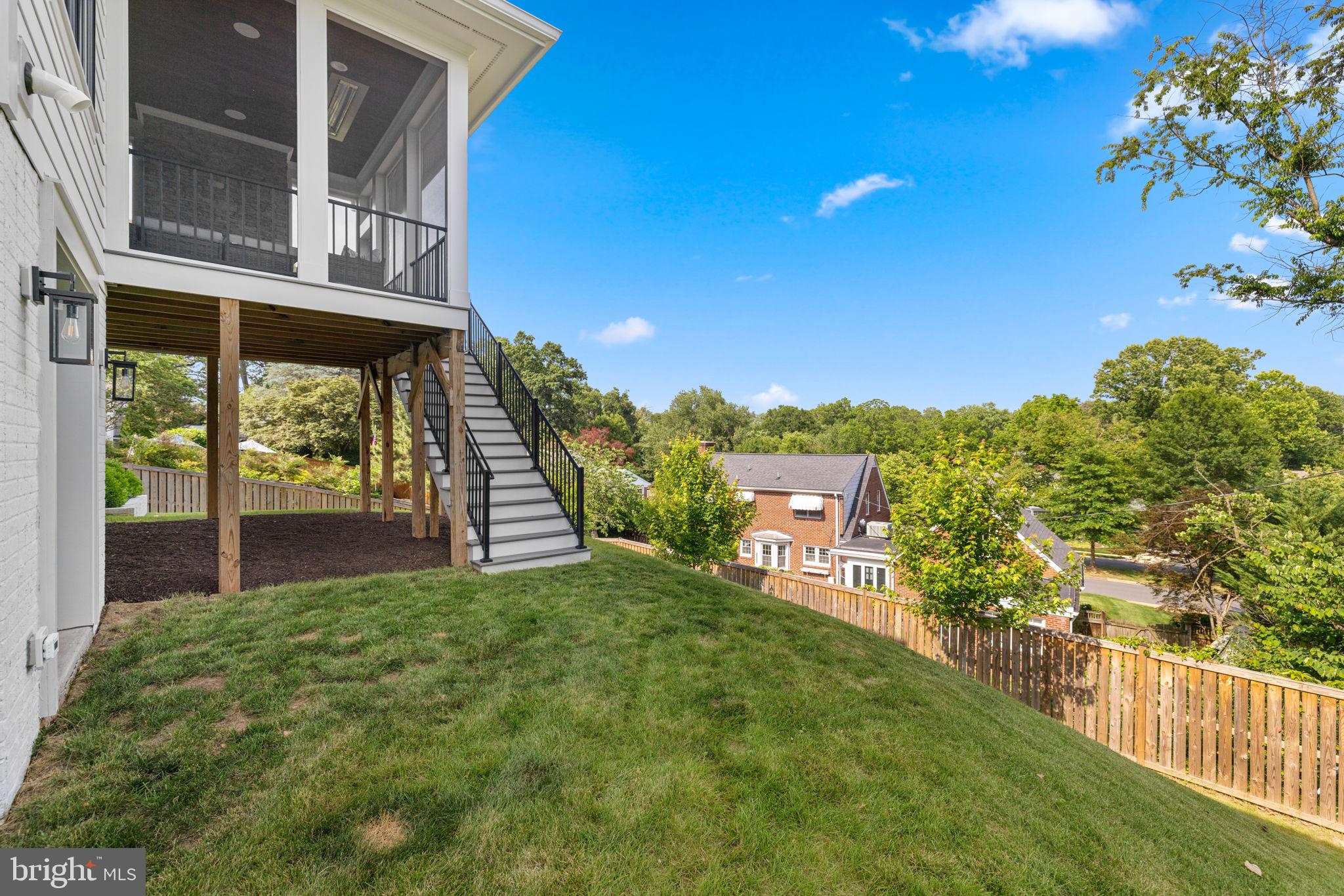 3433 N EDISON STREET