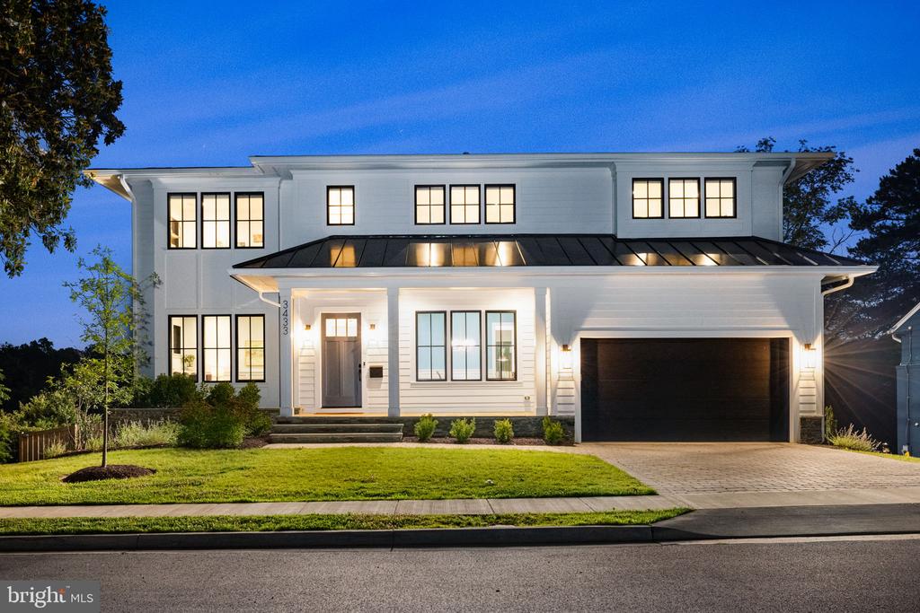 3433 N EDISON STREET