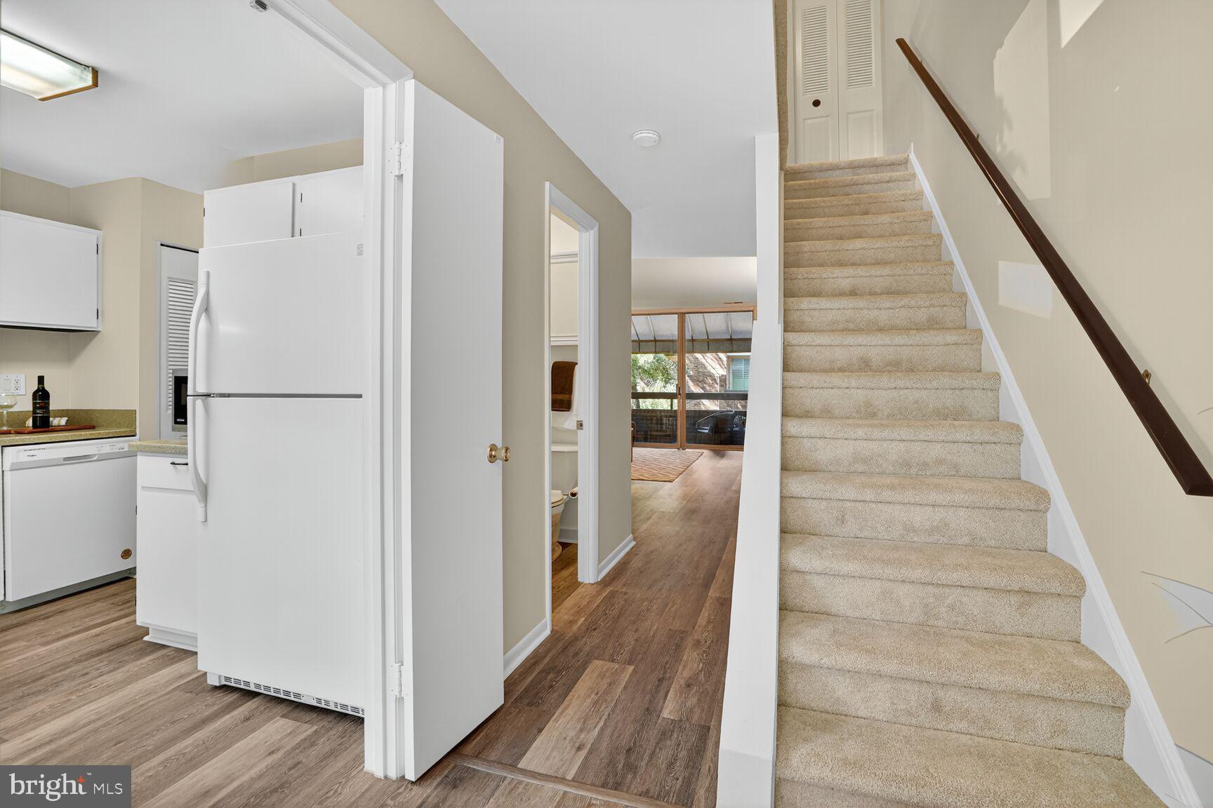 1729 S HAYES STREET 2