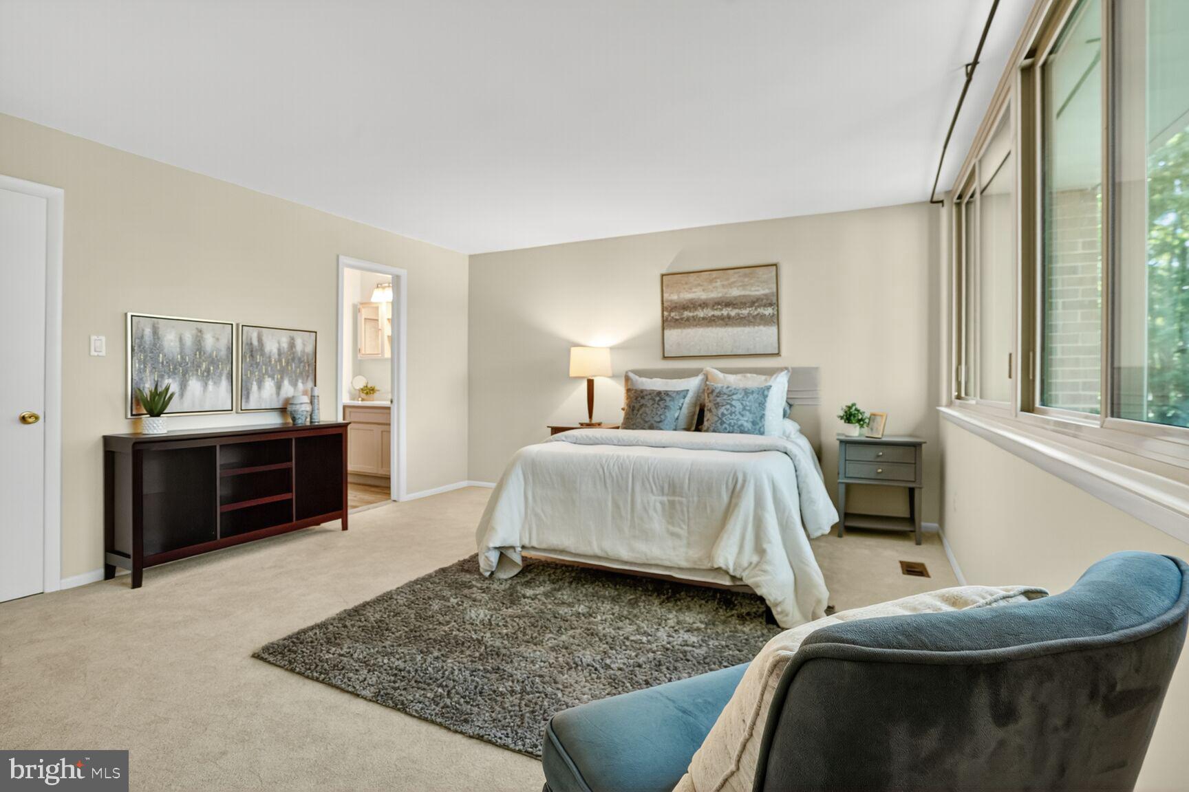 1729 S HAYES STREET 2