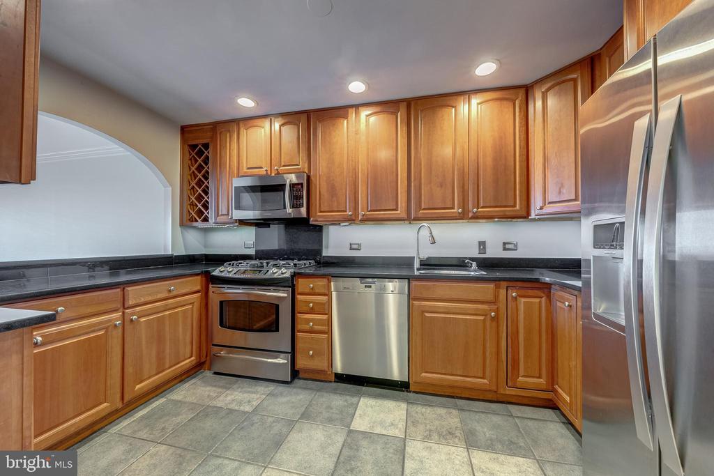 1200 N NASH STREET 549