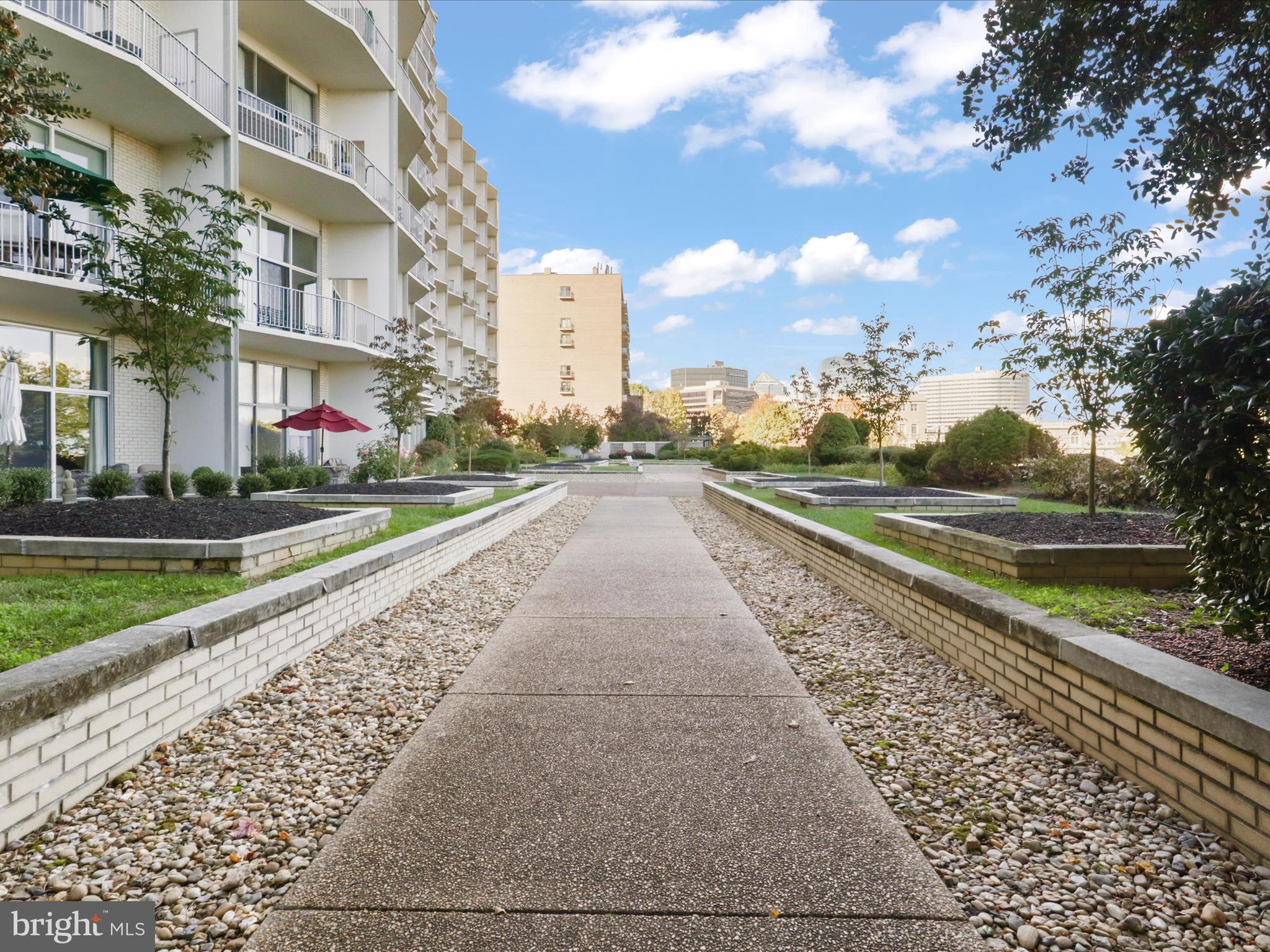 1200 N NASH STREET 549