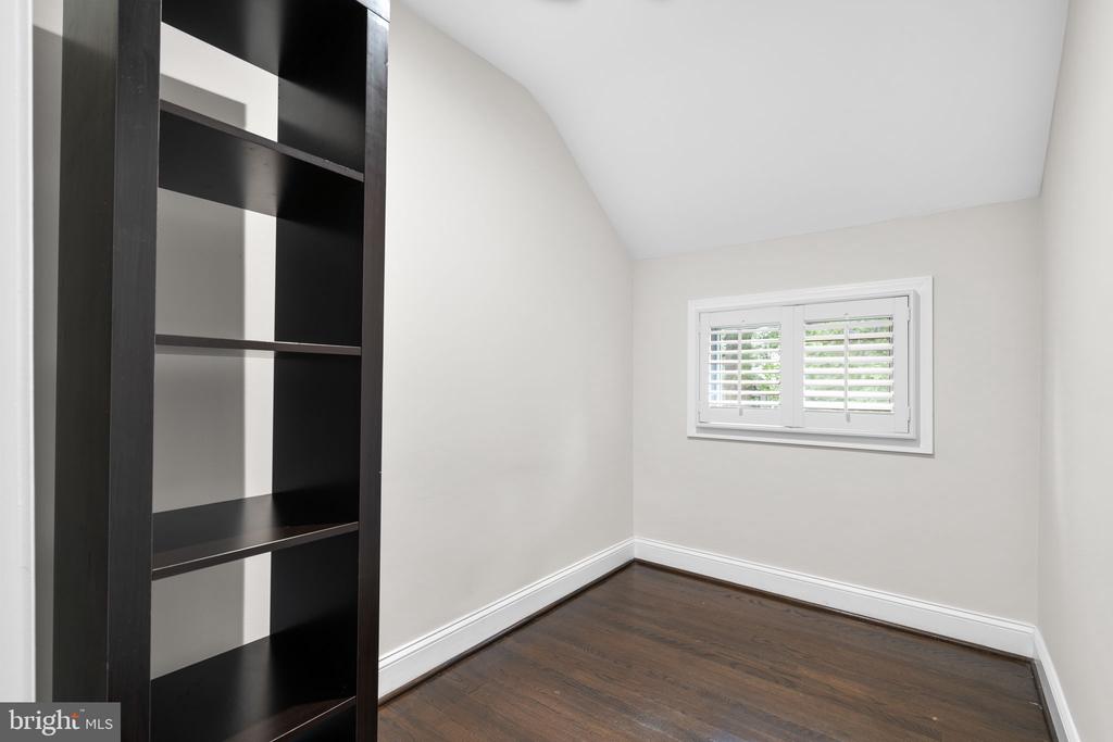 535 N GEORGE MASON DRIVE