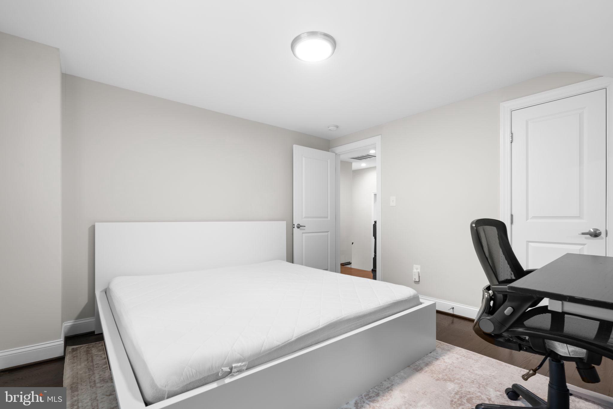 535 N GEORGE MASON DRIVE