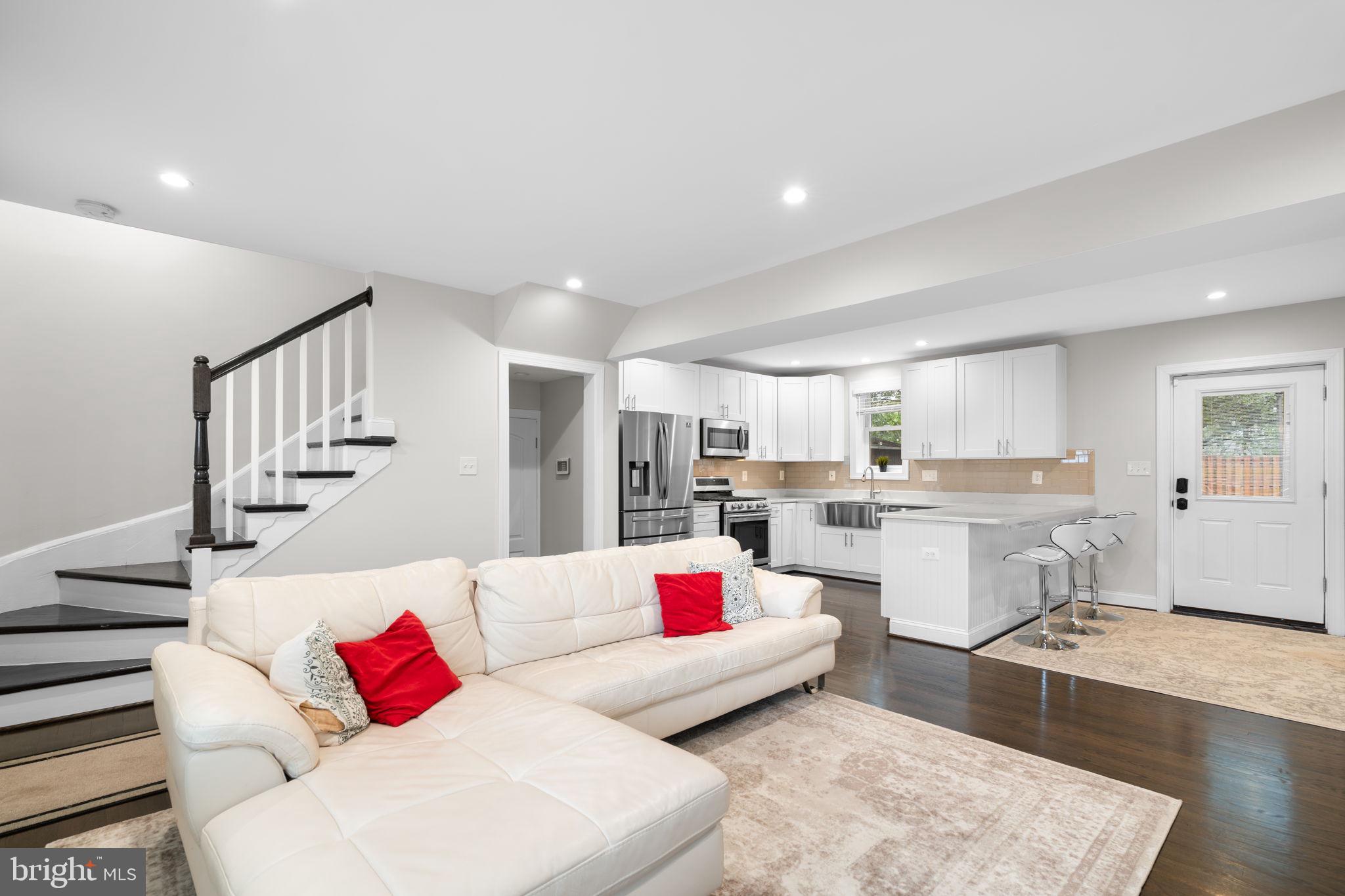 535 N GEORGE MASON DRIVE