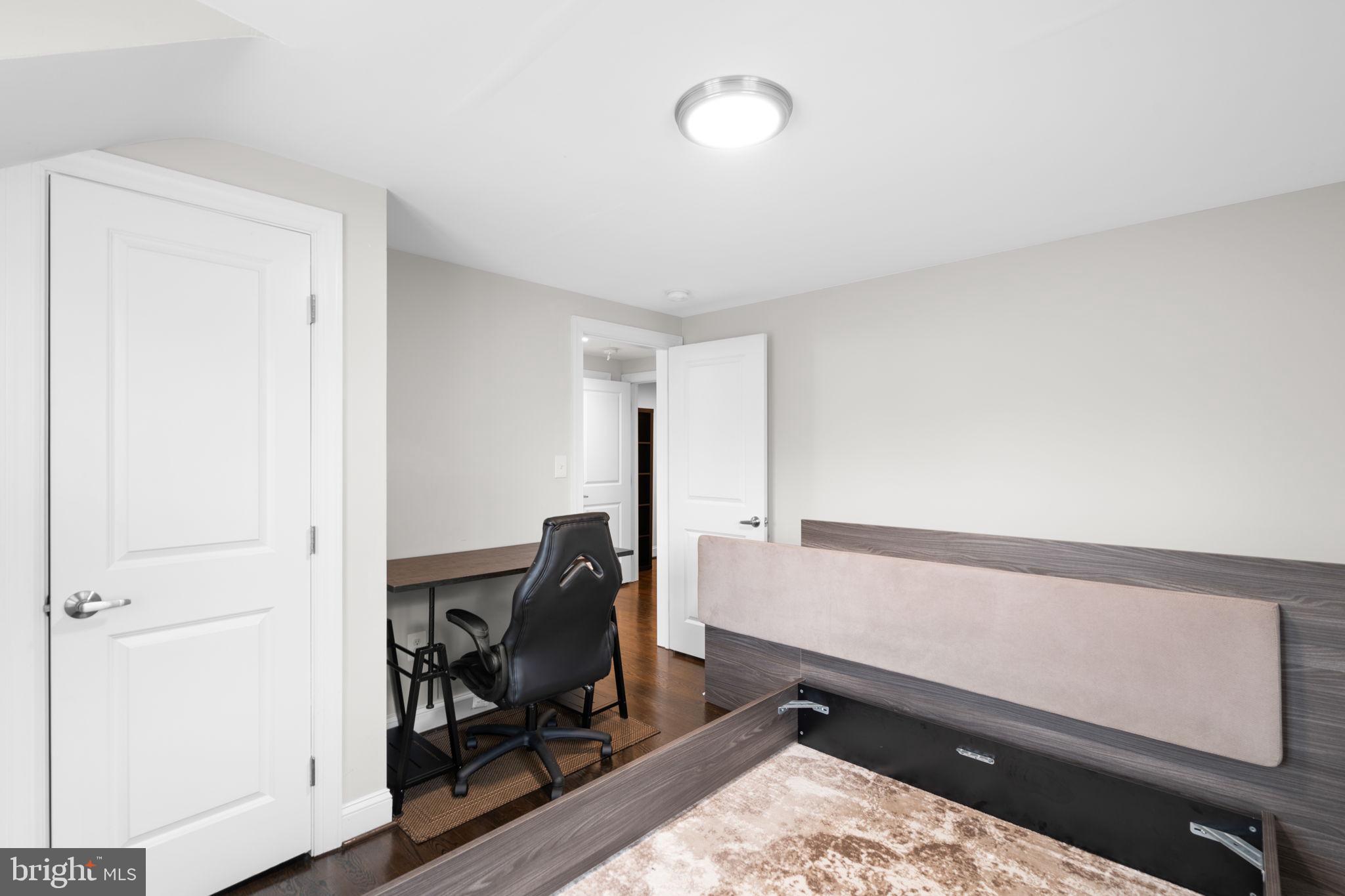 535 N GEORGE MASON DRIVE