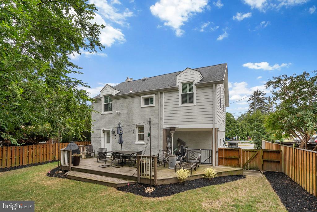 535 N GEORGE MASON DRIVE