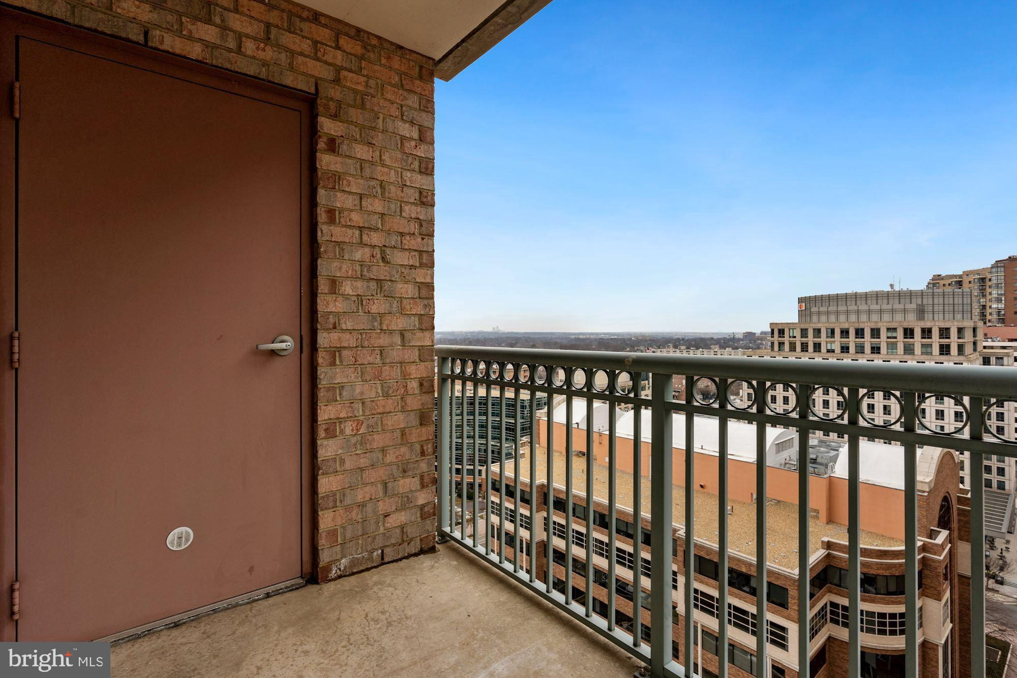 851 N GLEBE ROAD 1809