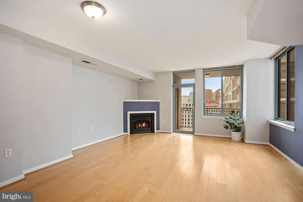 851 N GLEBE ROAD 1809