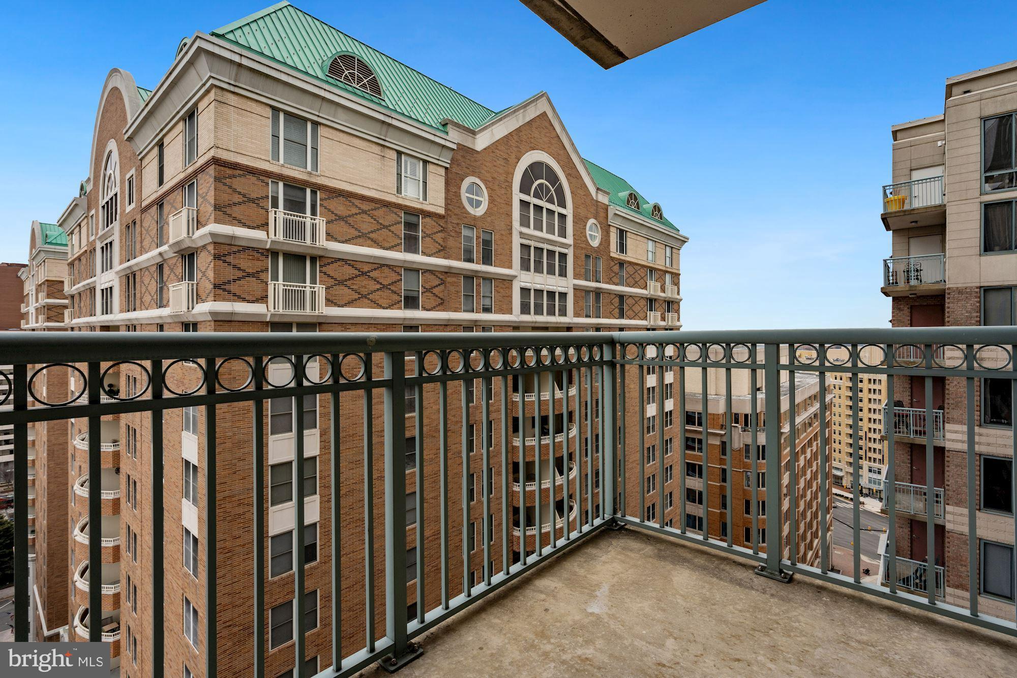 851 N GLEBE ROAD 1809