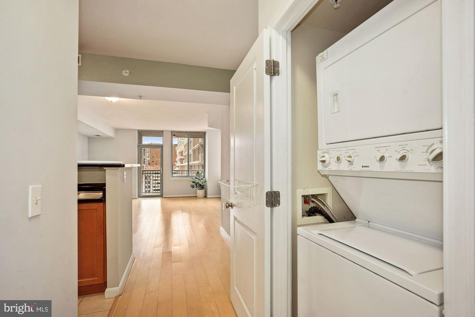 851 N GLEBE ROAD 1809