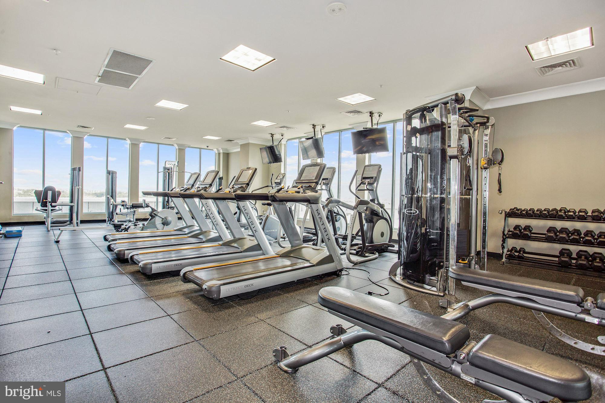 851 N GLEBE ROAD 1809