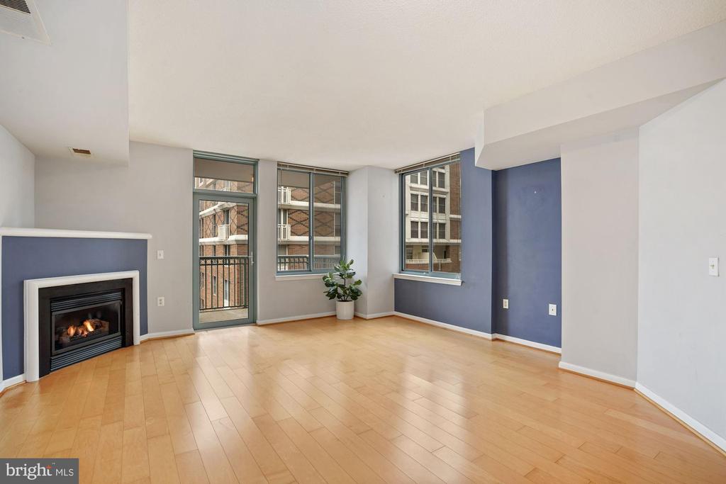 851 N GLEBE ROAD 1809