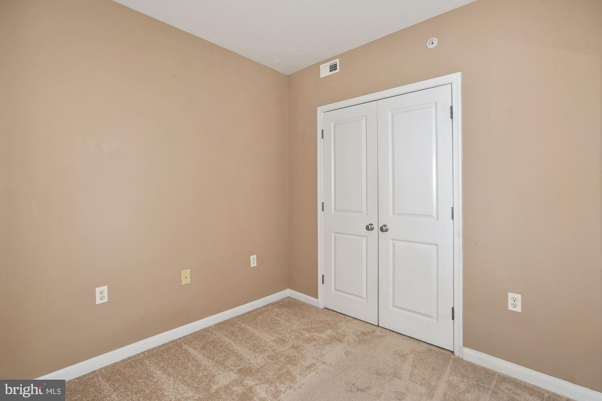 851 N GLEBE ROAD 1809