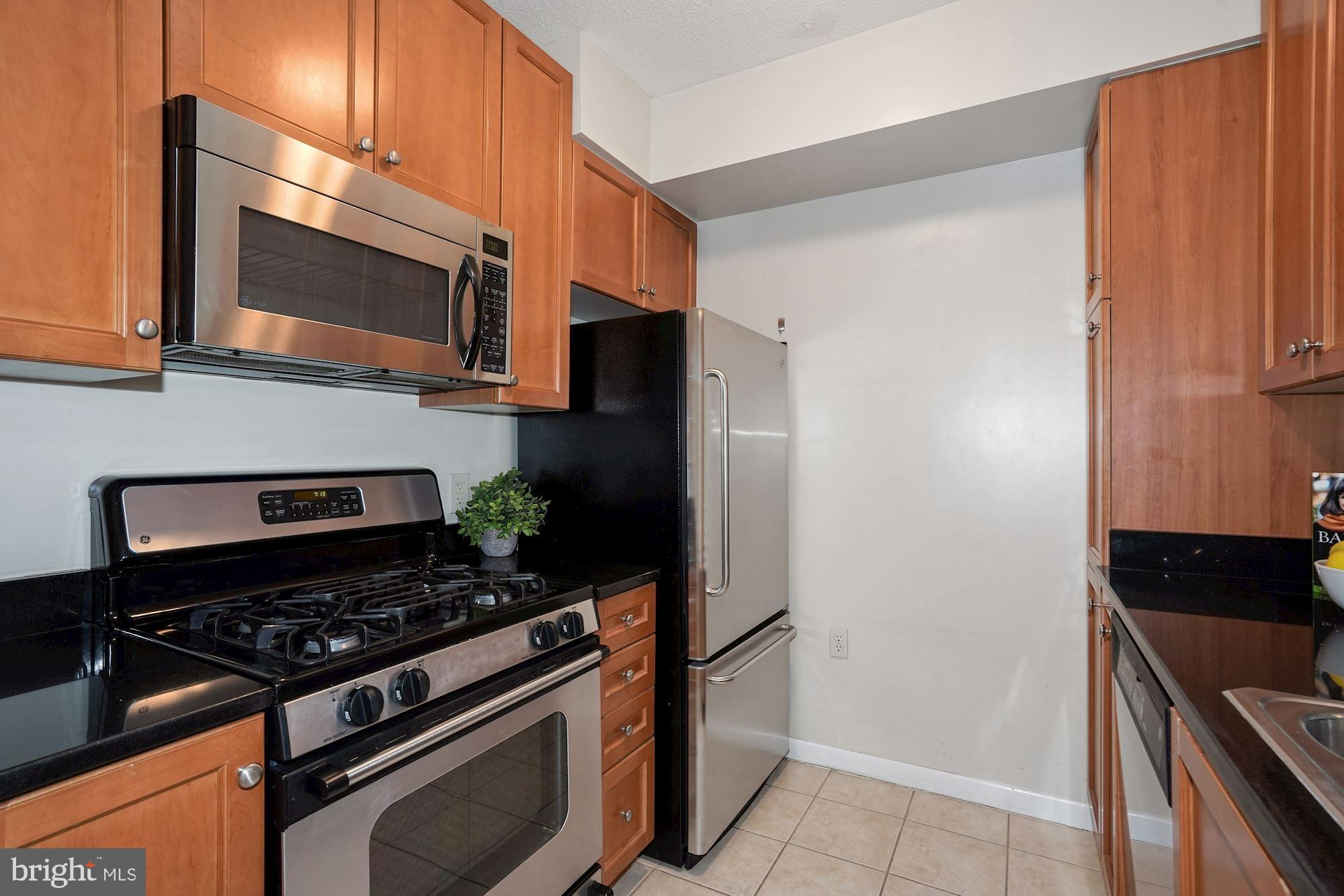 851 N GLEBE ROAD 1809