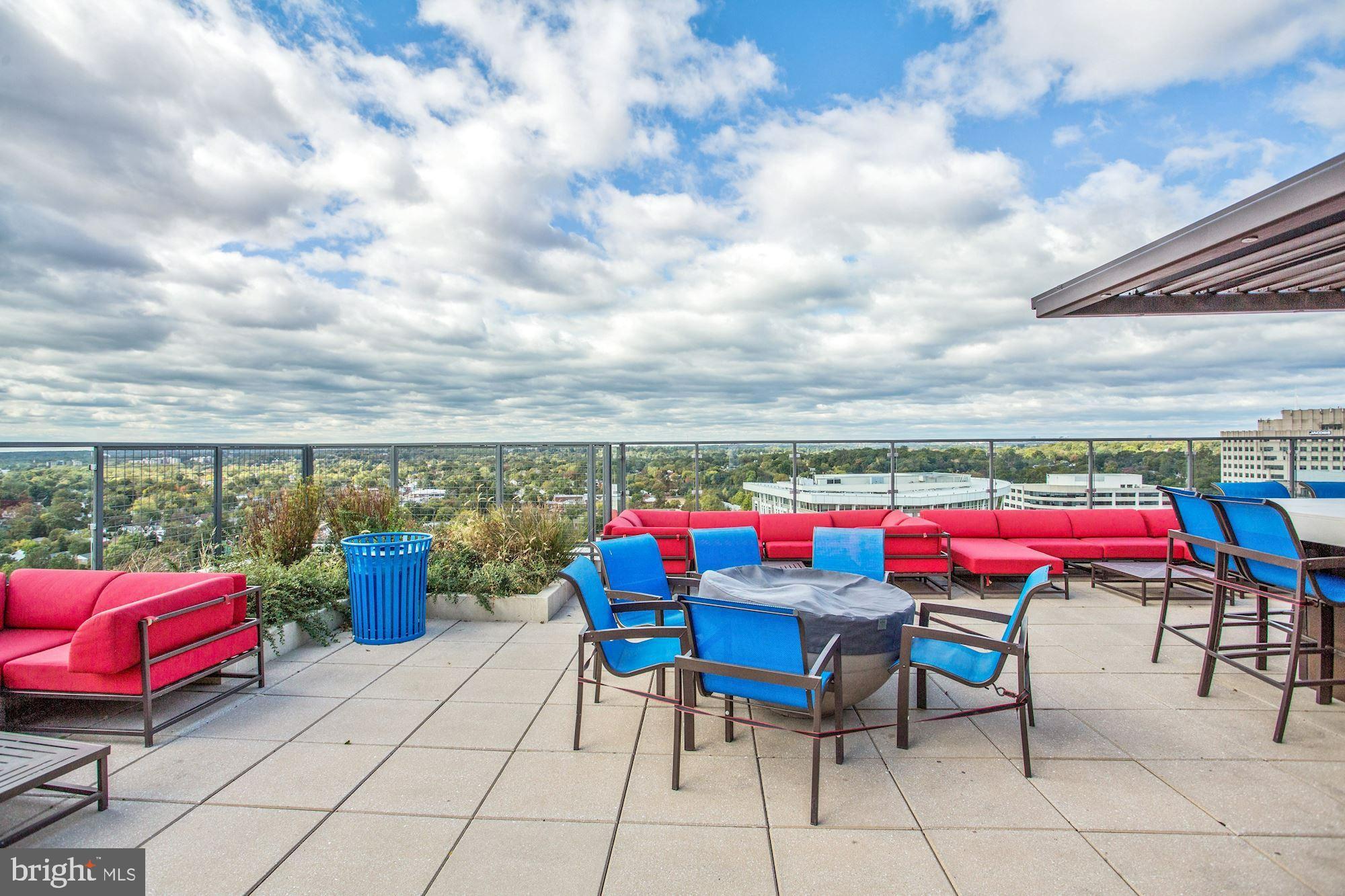 851 N GLEBE ROAD 802