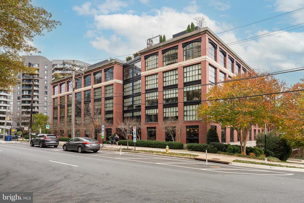 1600 CLARENDON BOULEVARD W108