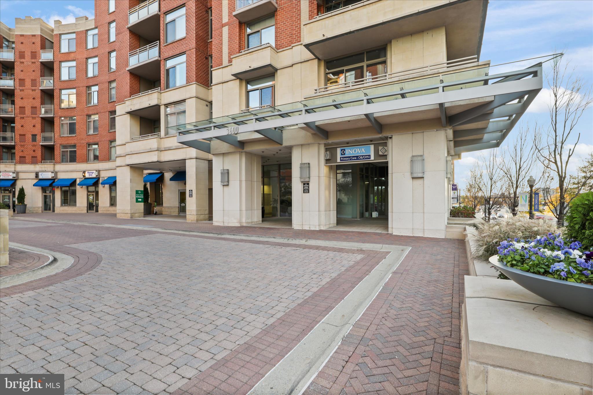 3600 S GLEBE ROAD 815W