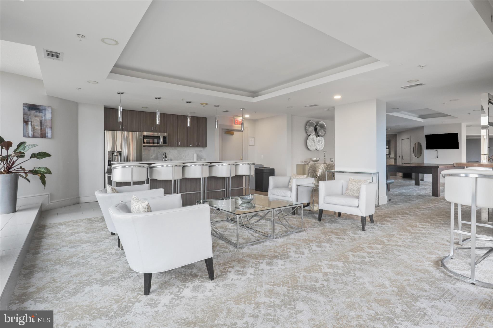 3600 S GLEBE ROAD 815W