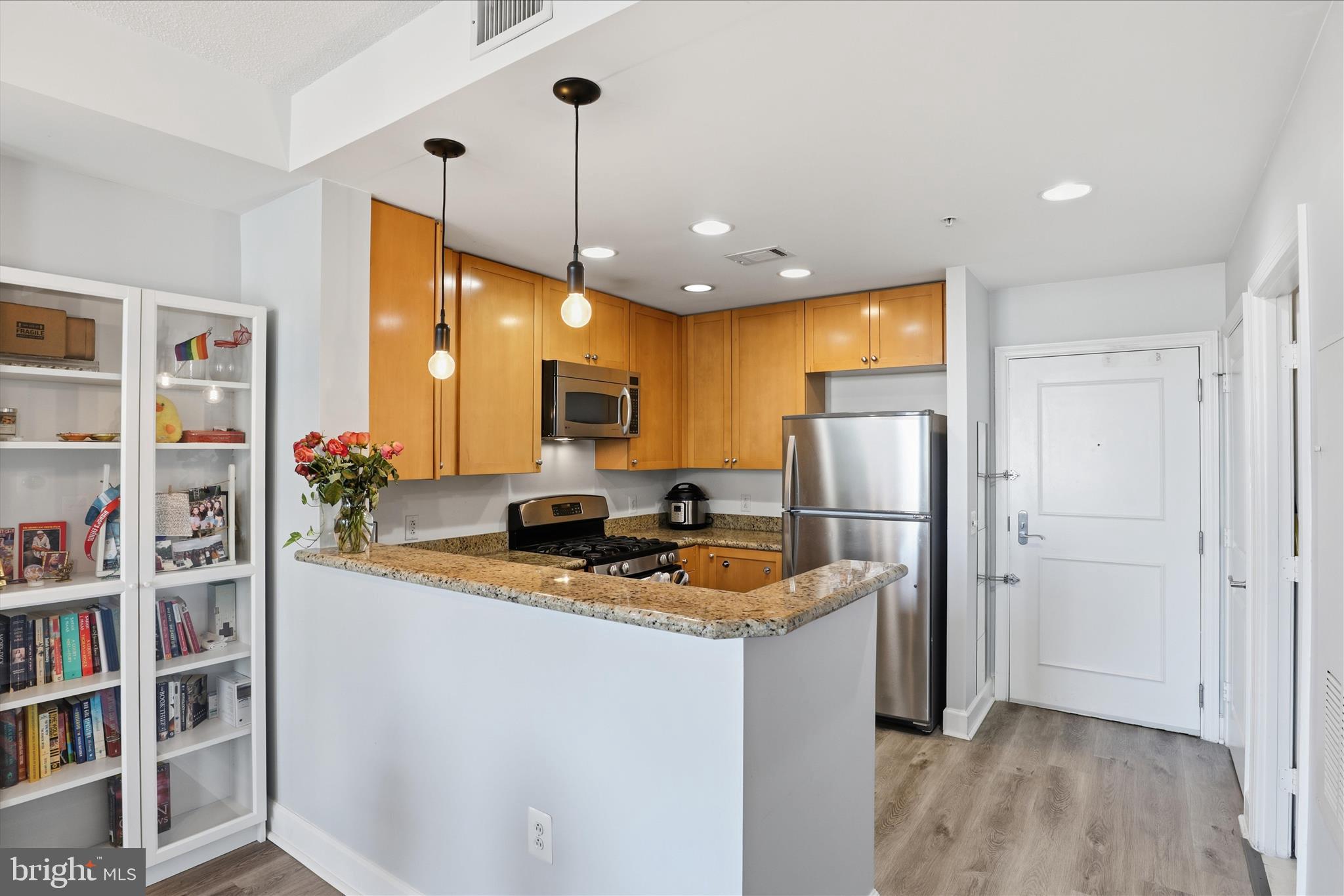 3600 S GLEBE ROAD 815W