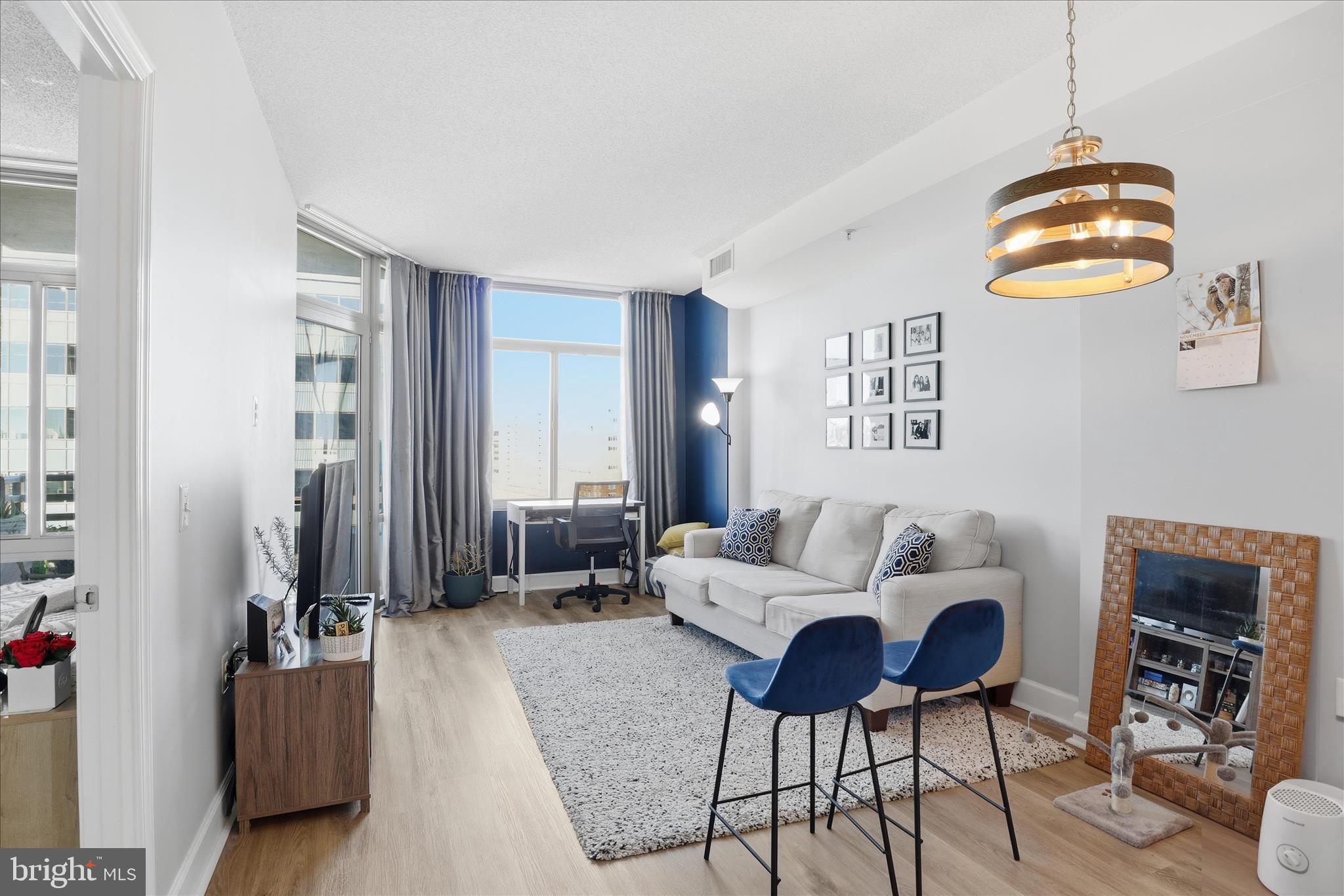 3600 S GLEBE ROAD 815W