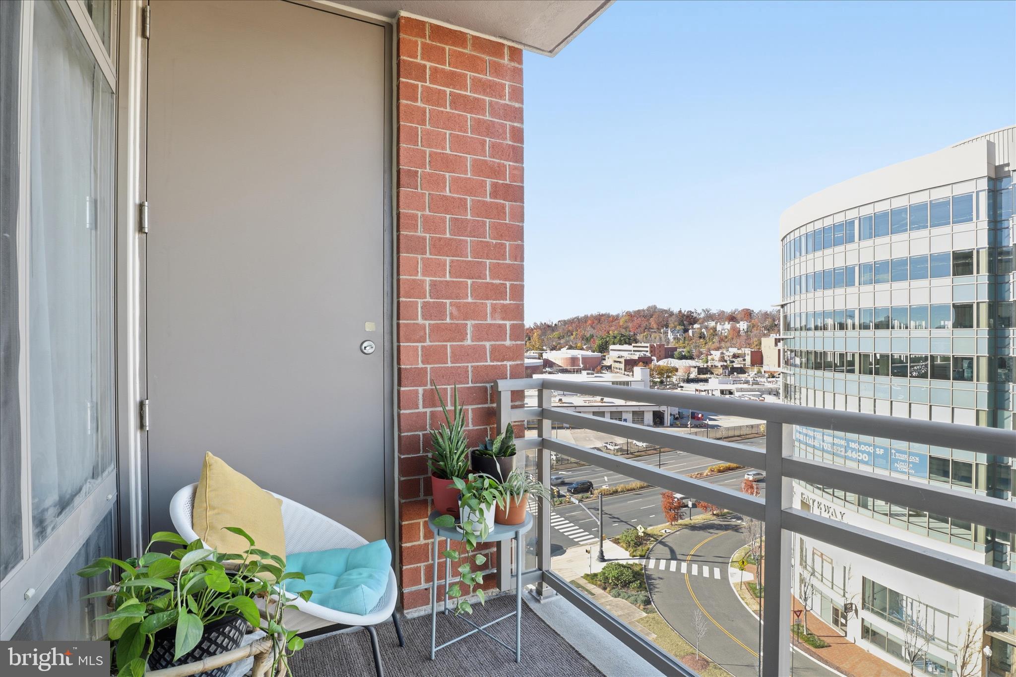 3600 S GLEBE ROAD 815W