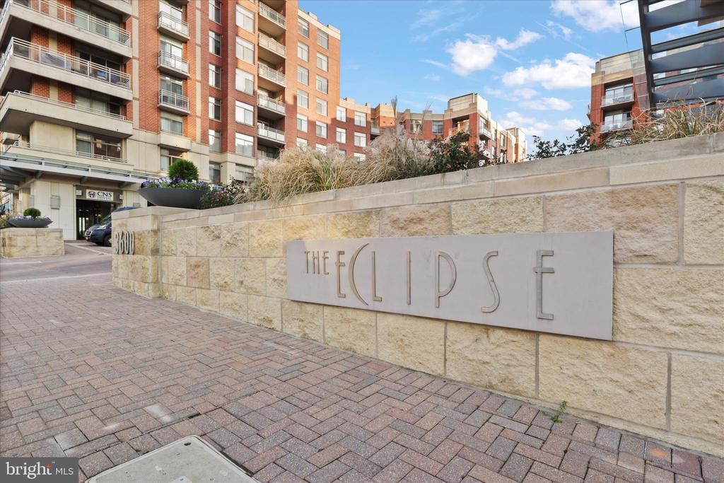 3600 S GLEBE ROAD 815W