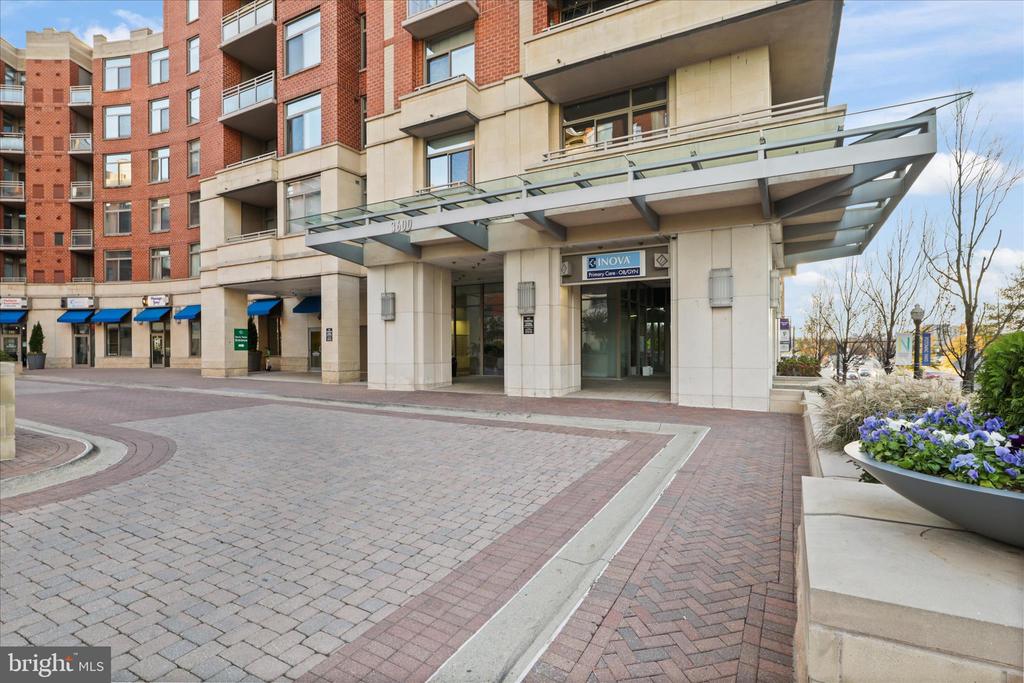 3600 S GLEBE ROAD 815W