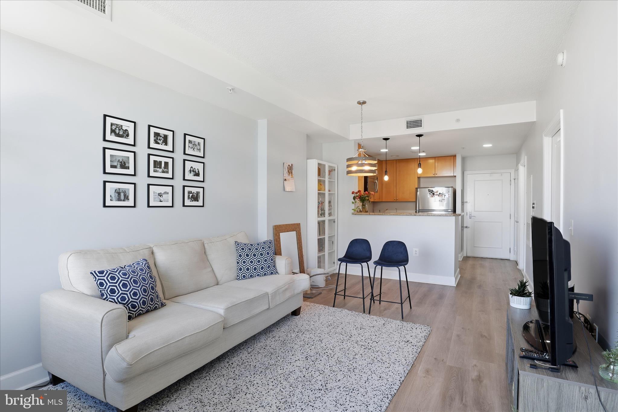 3600 S GLEBE ROAD 815W