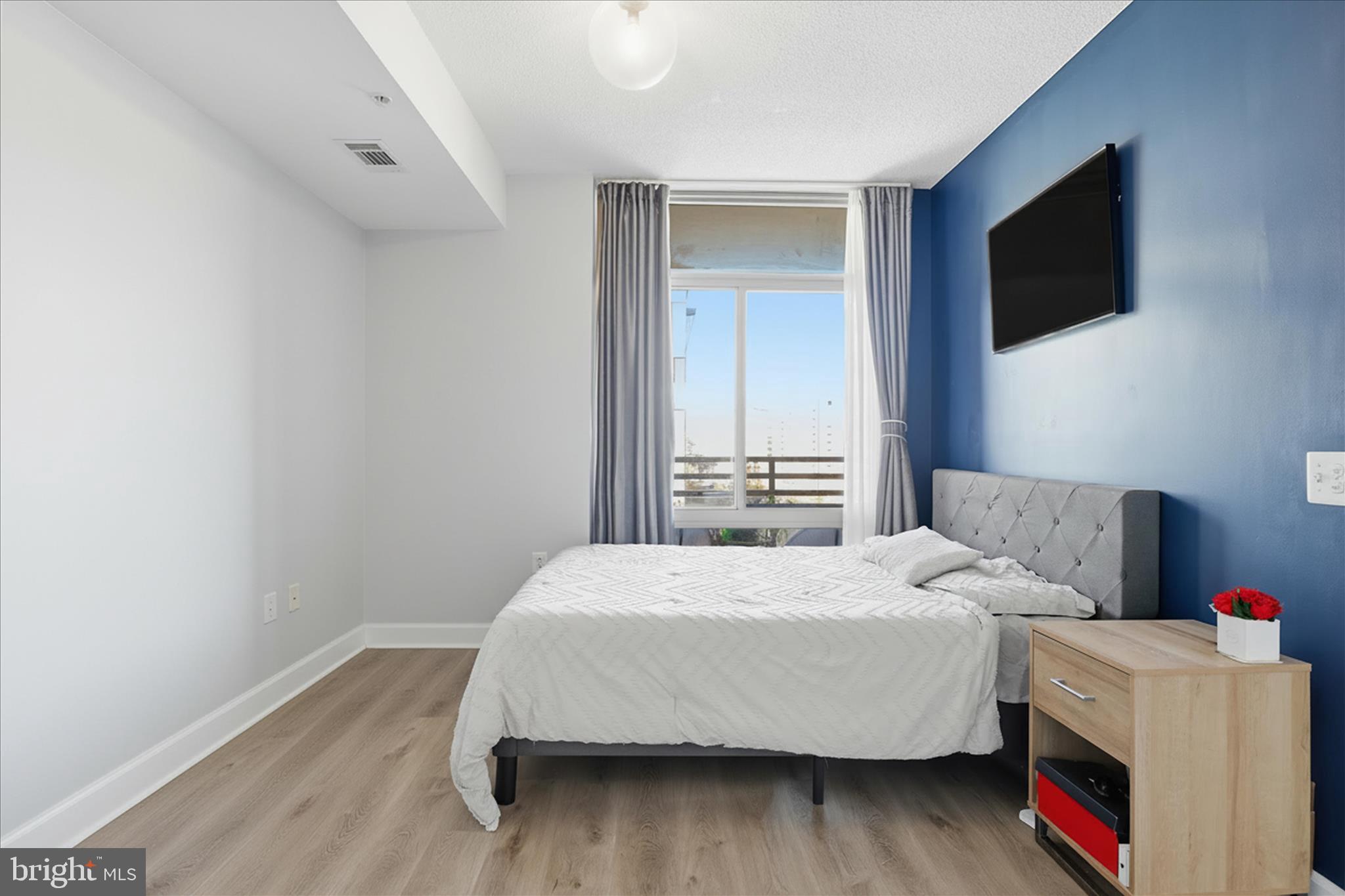 3600 S GLEBE ROAD 815W