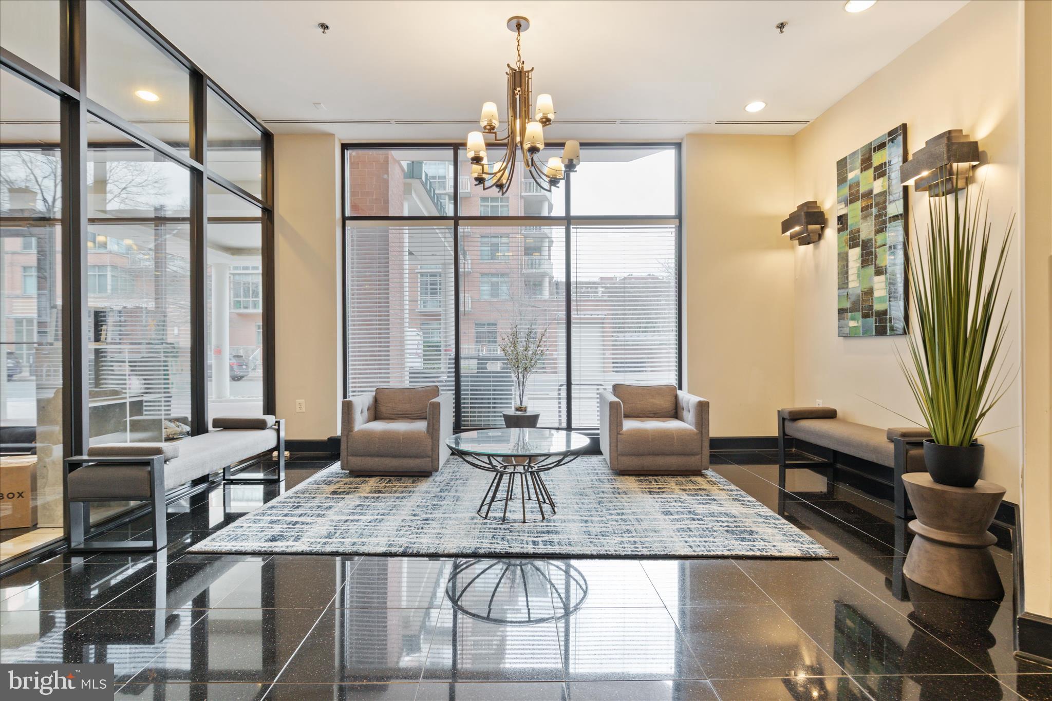 1001 N RANDOLPH STREET 202