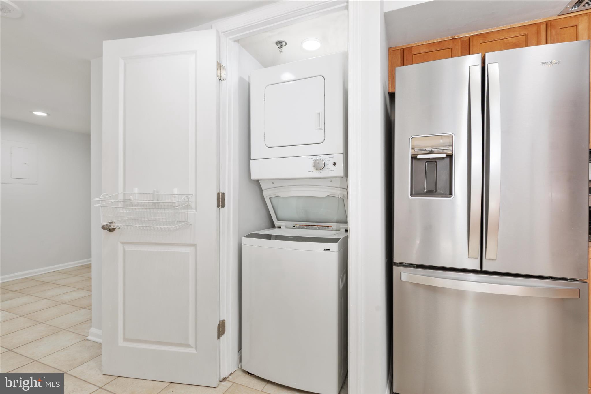 1001 N RANDOLPH STREET 202