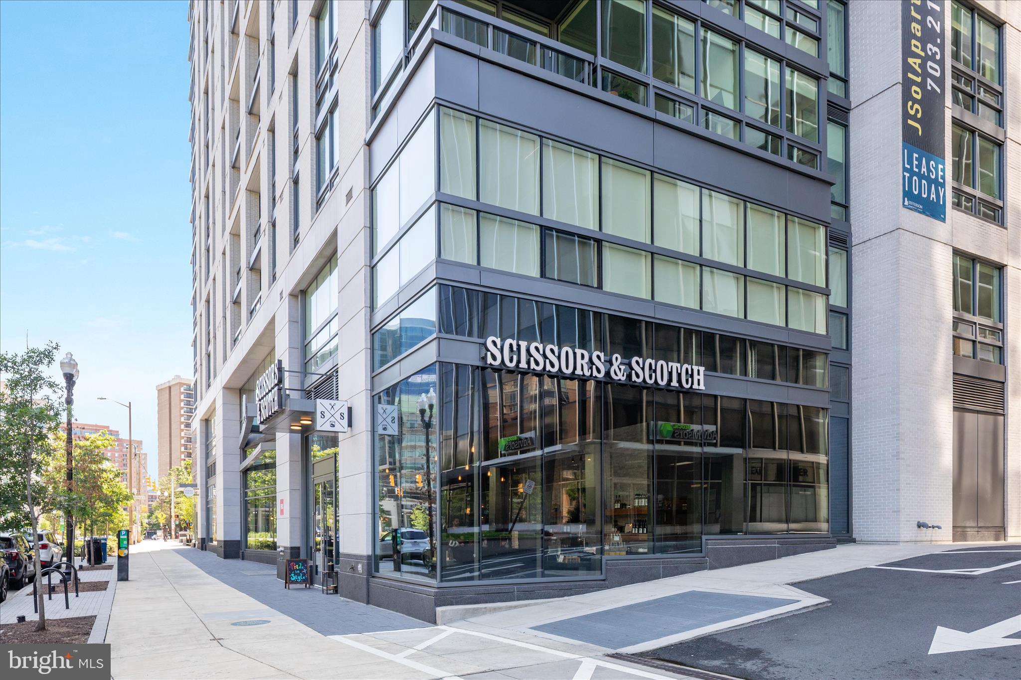 1001 N RANDOLPH STREET 202