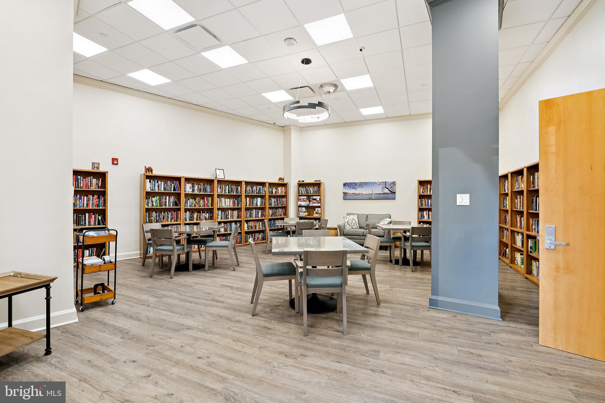 1300 CRYSTAL DRIVE 1301S