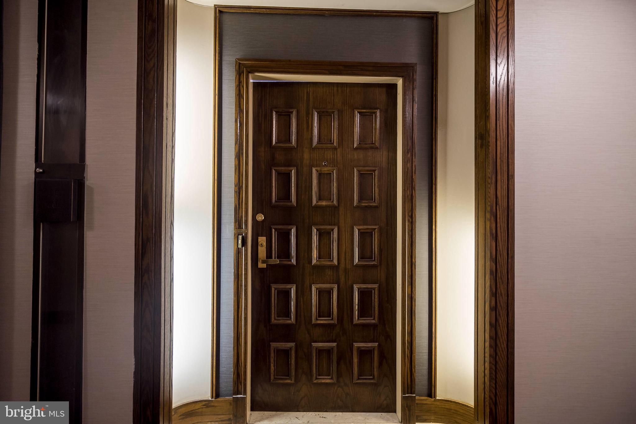 1300 CRYSTAL DRIVE 1301S