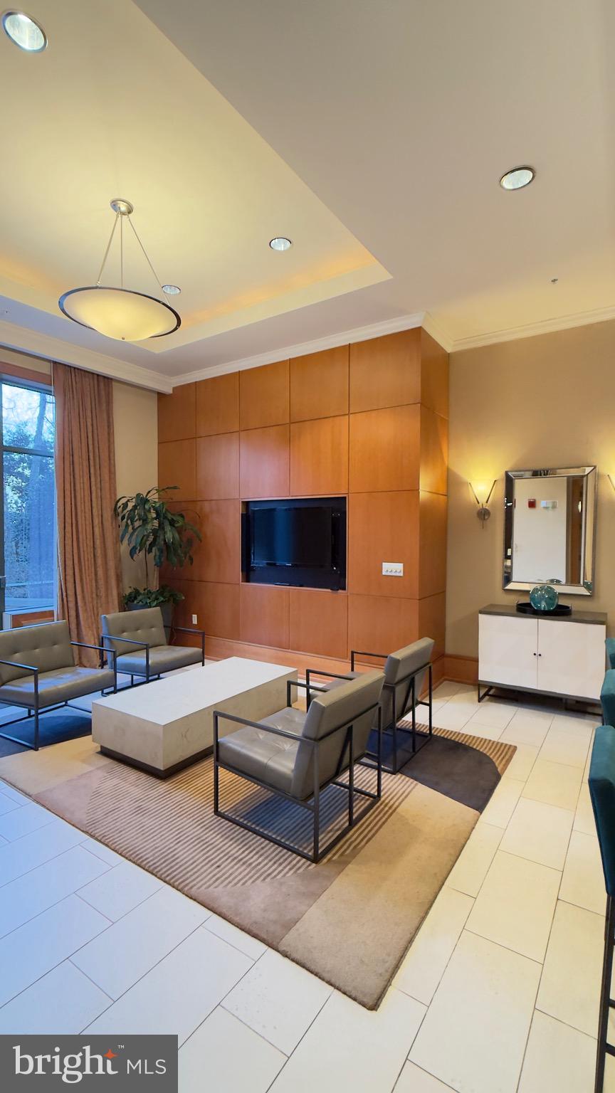 3625 10TH STREET N 703