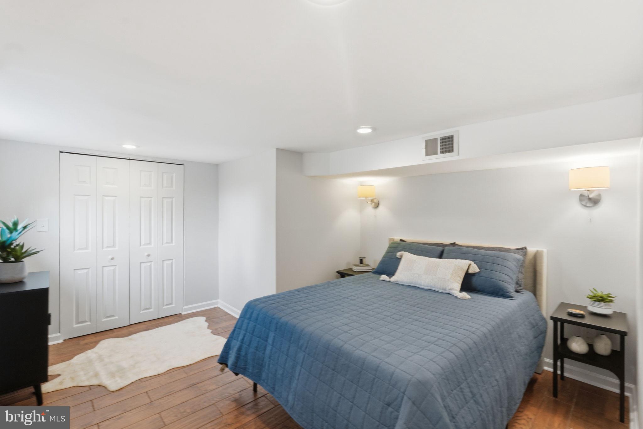 2109 S QUEBEC STREET S