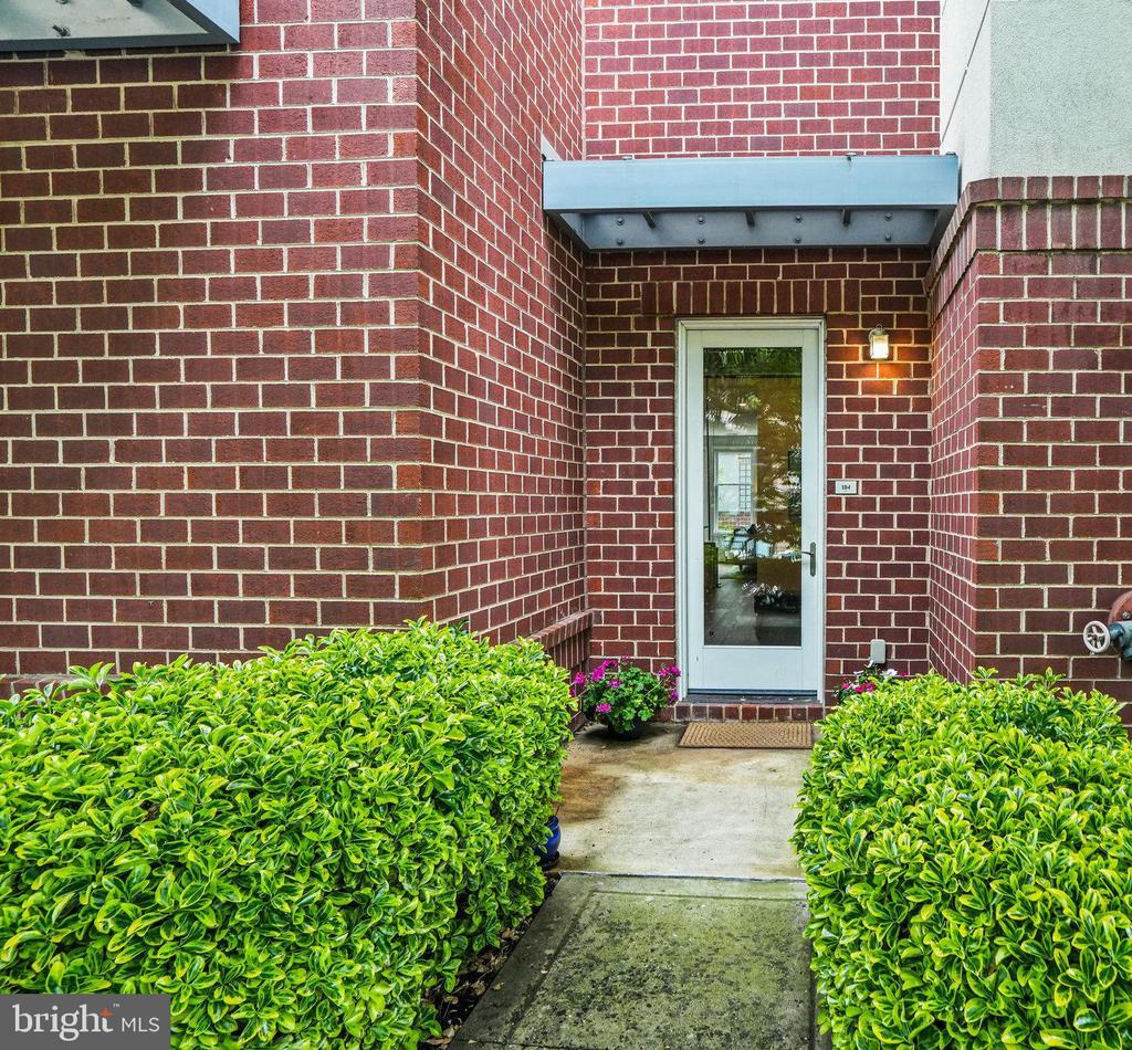 1811 14TH STREET N C104
