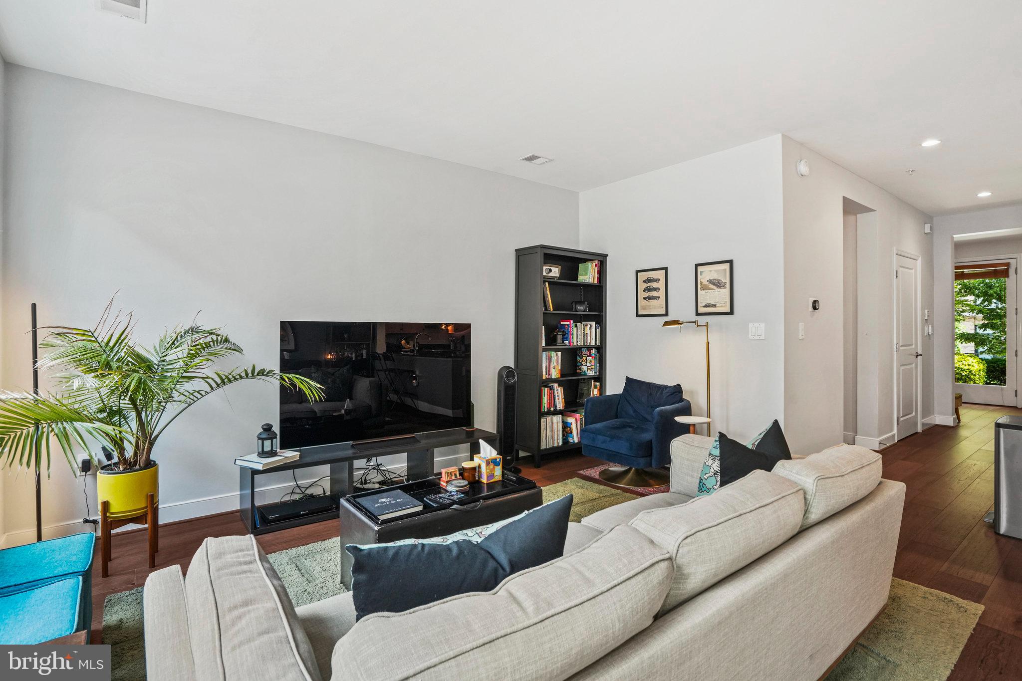 1811 14TH STREET N C104