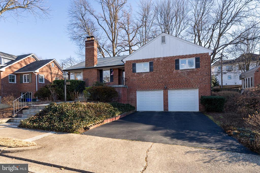 4900 YORKTOWN BOULEVARD