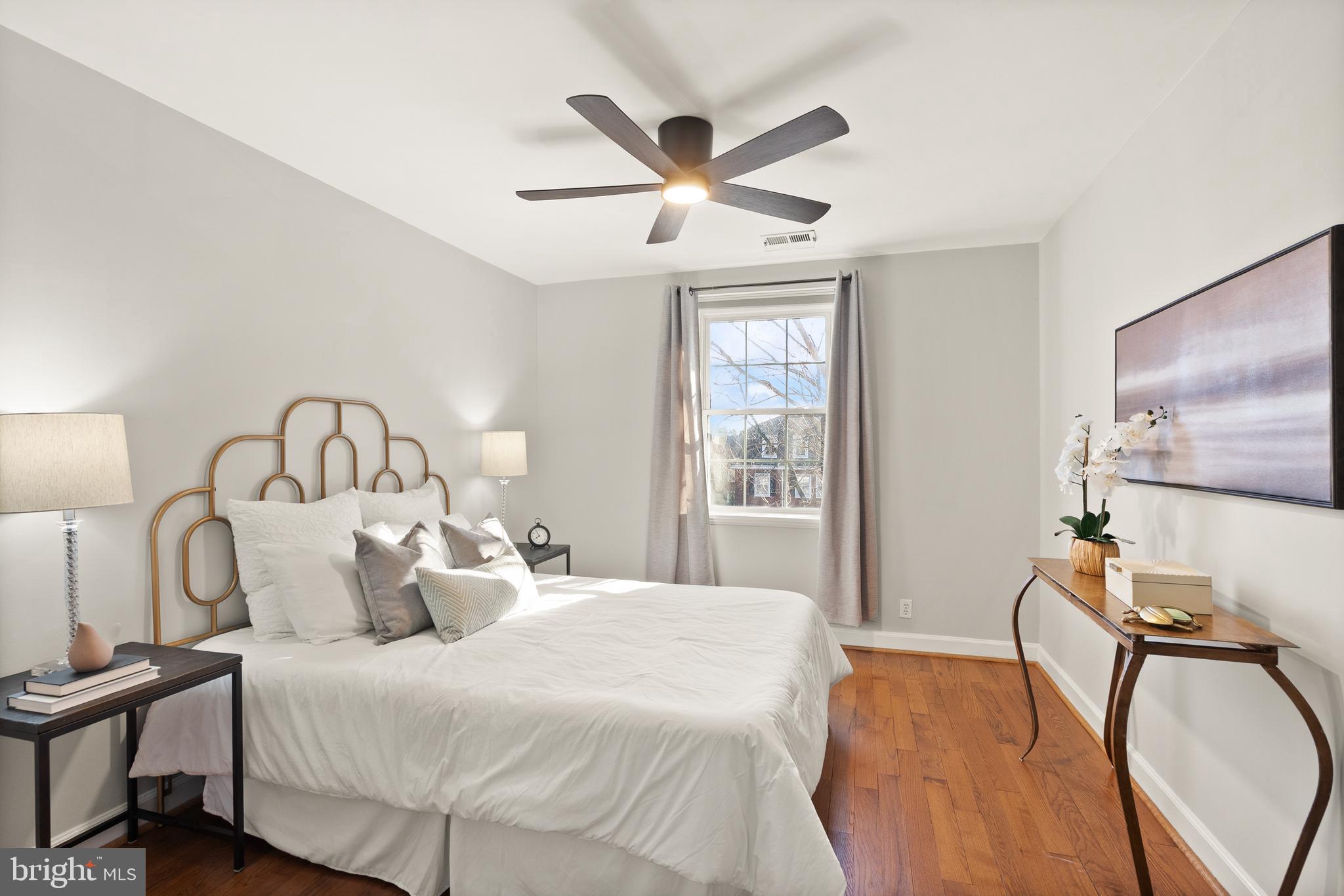 3046 S ABINGDON STREET C1