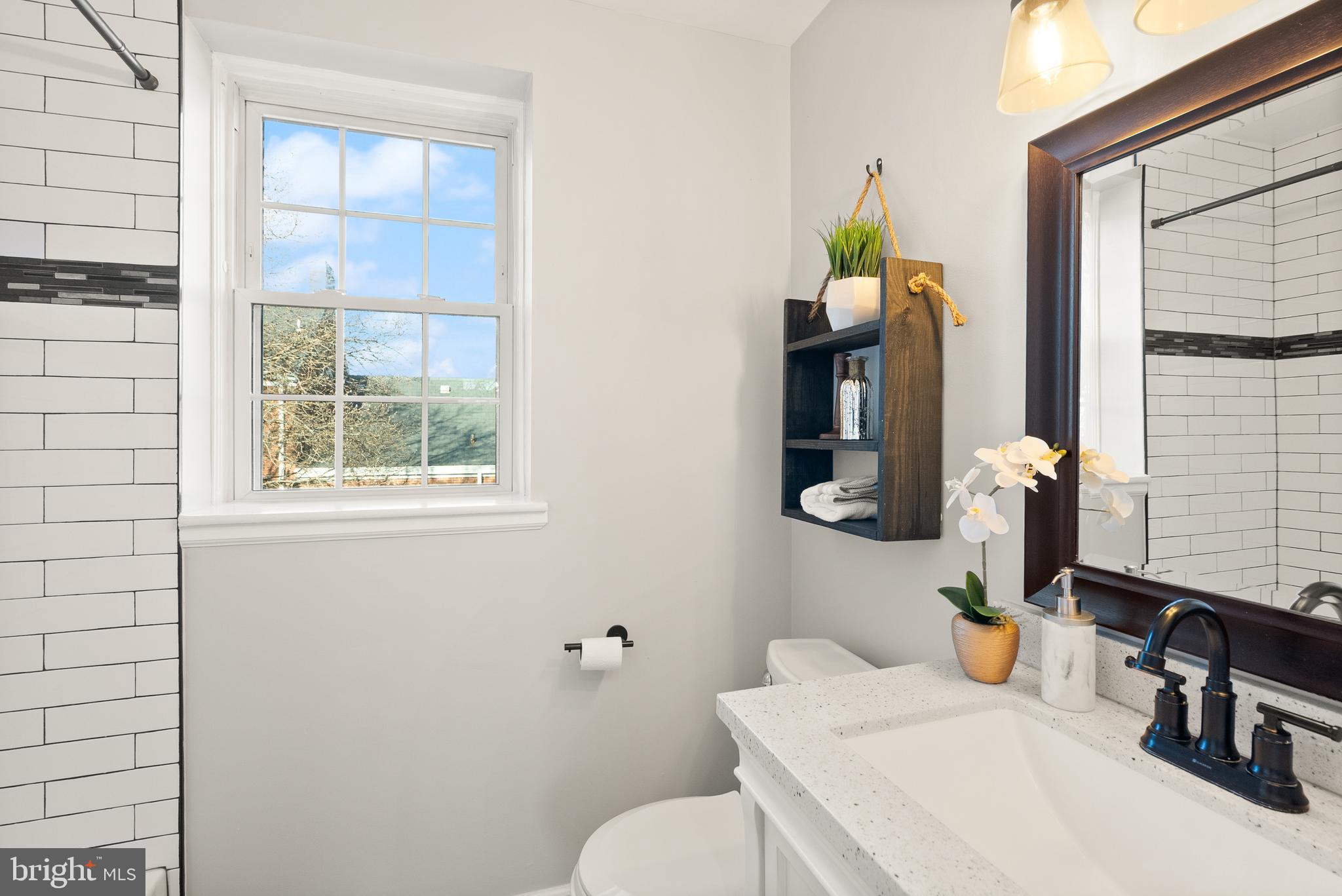 3046 S ABINGDON STREET C1