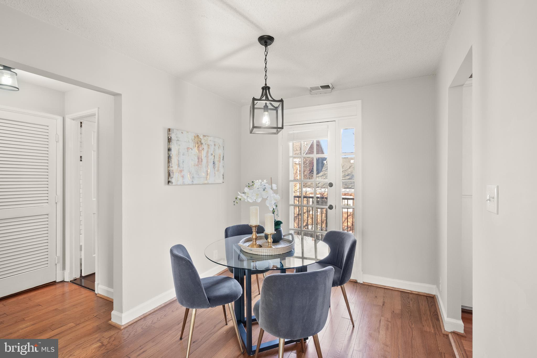 3046 S ABINGDON STREET C1