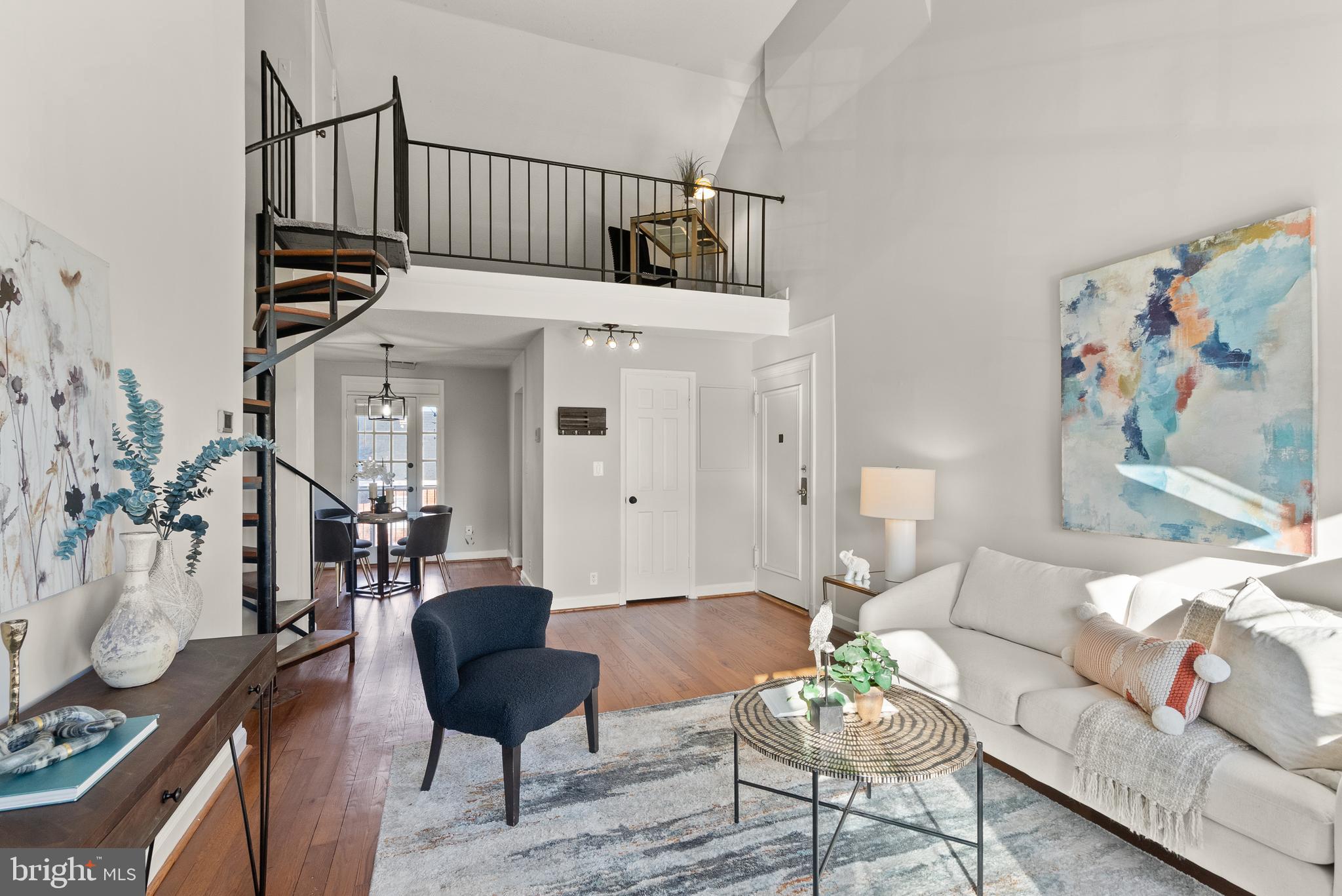 3046 S ABINGDON STREET C1